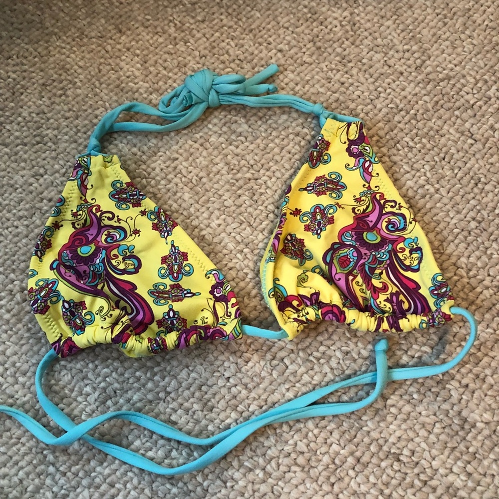 Bikini - Picture 4 of 6